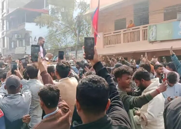 पार्टी कार्यालय पनि गएन बालेन, खाना खान मात्र गाडीबाट ओर्लिए…